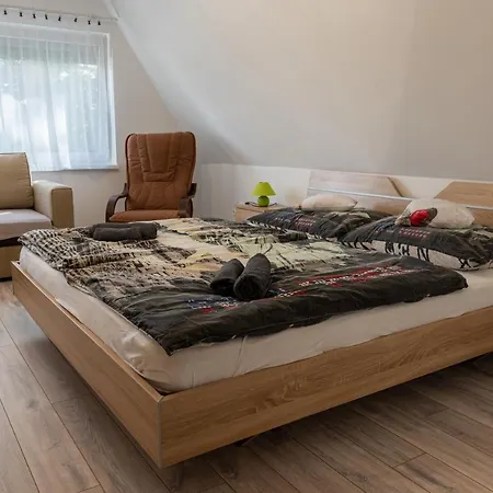 Bendeguz Vendeghaz 펜션 *